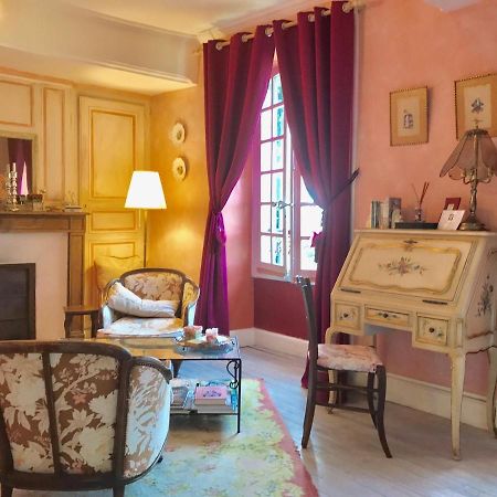 Maison Marthe B & B Saint-Sauveur-en-Puisaye Dış mekan fotoğraf